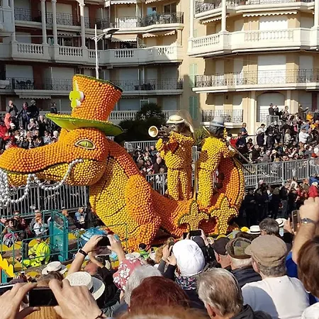 'le Victoria Beach' Vue Plein Centre, Spacieux Apartment